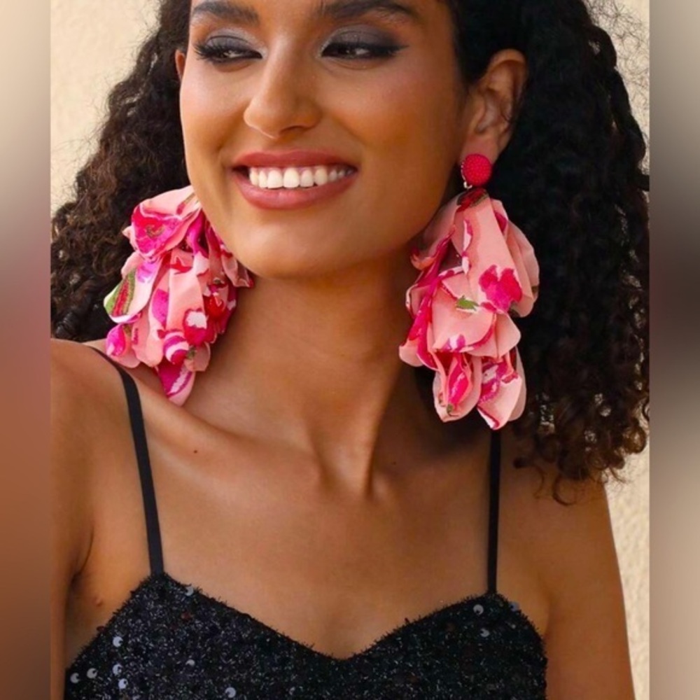 ✨NEW Anthropologie Pink Floral Earrings Statement